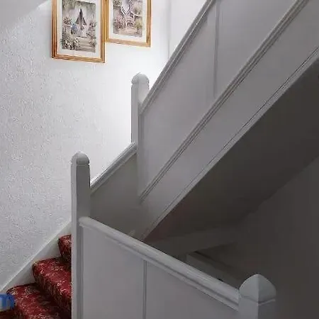 Columbus Отель 3*